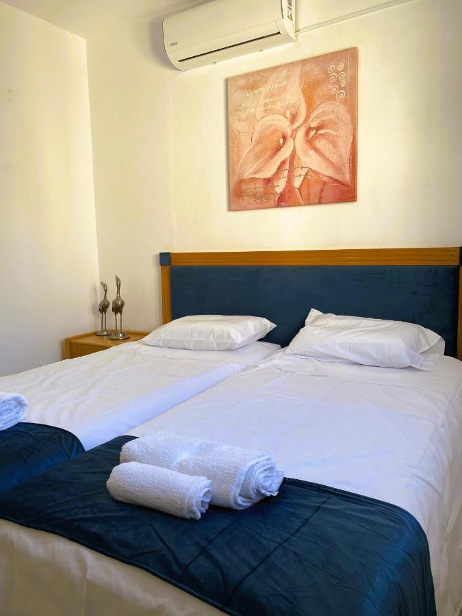 Penny'S Kato Paphos Apartment Extérieur photo