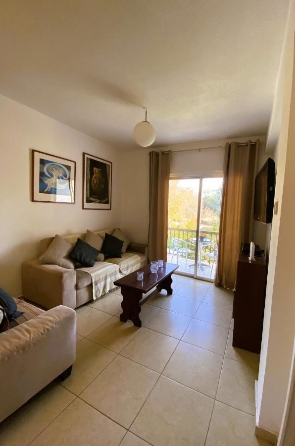 Penny'S Kato Paphos Apartment Extérieur photo